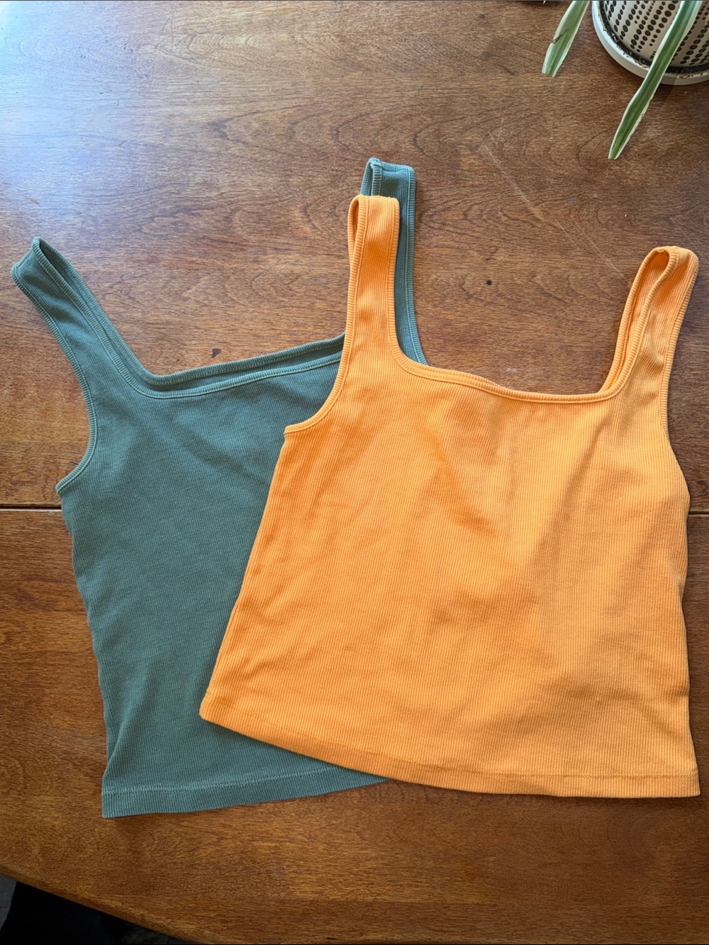 Crop top tanks